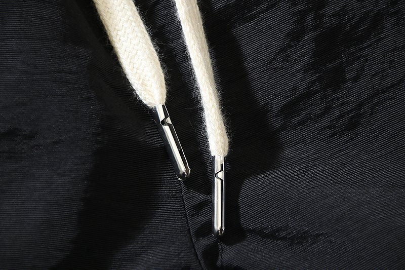 HELISTAR Logo Detail Shorts ¡ª detail