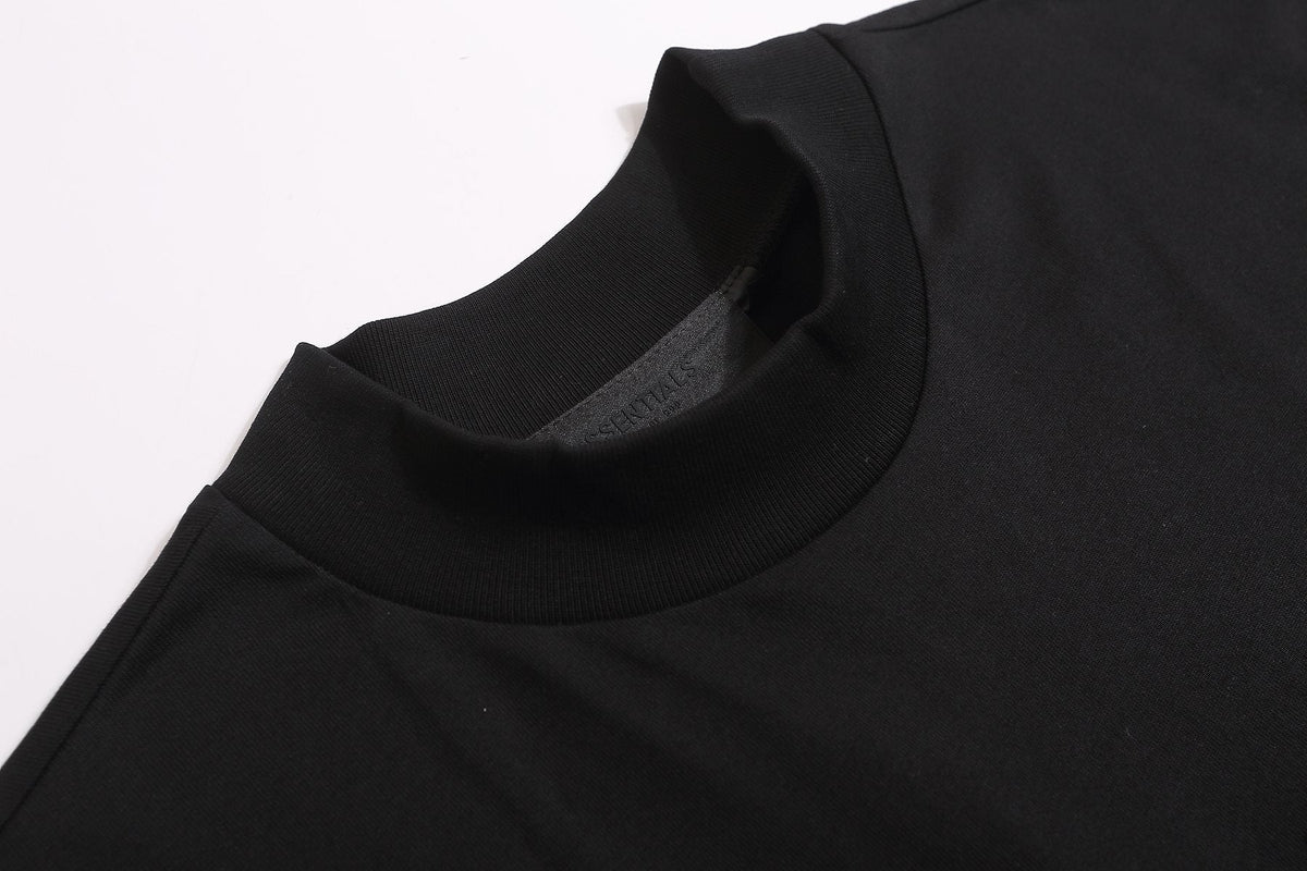 Fear of God Essentials Small Logo Short-Sleeve T-Shirt ¡ª detail
