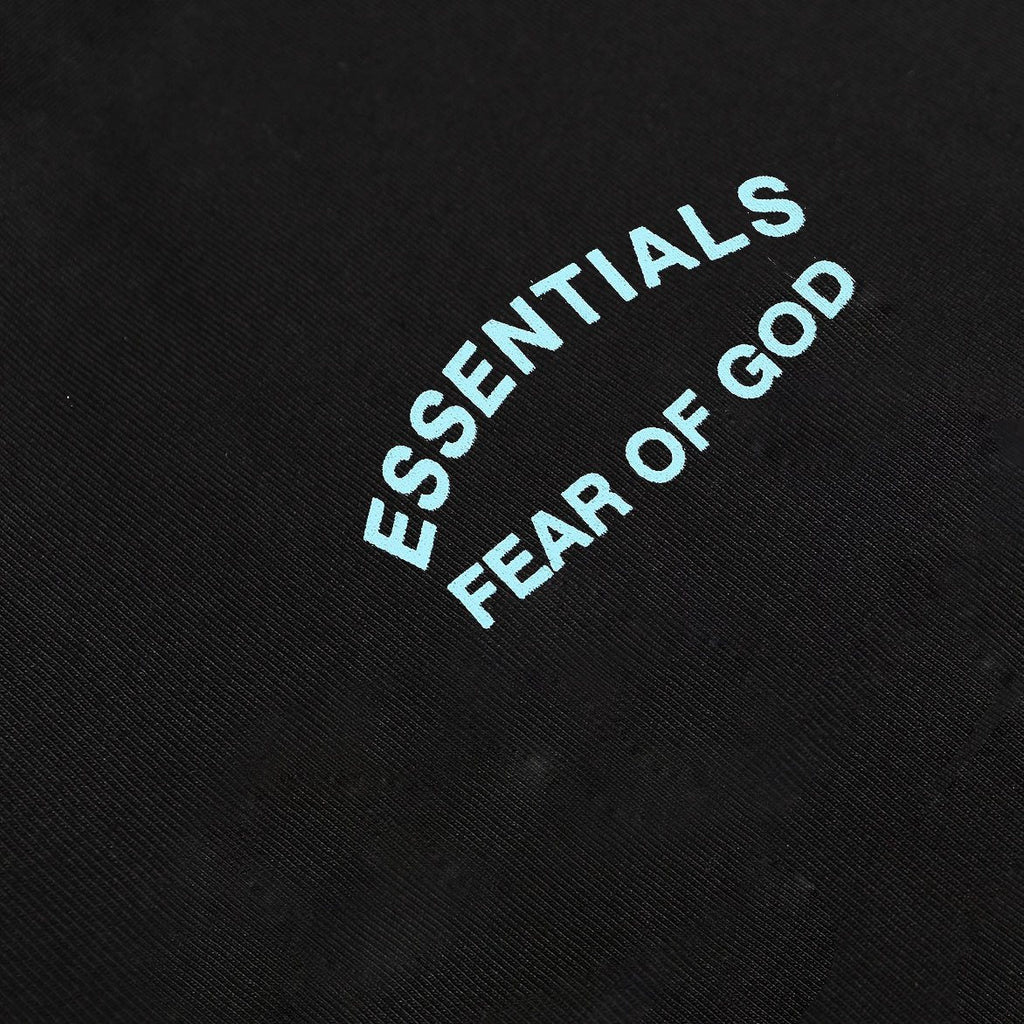 Fear of God Essentials Small Logo Short-Sleeve T-Shirt ¡ª detail