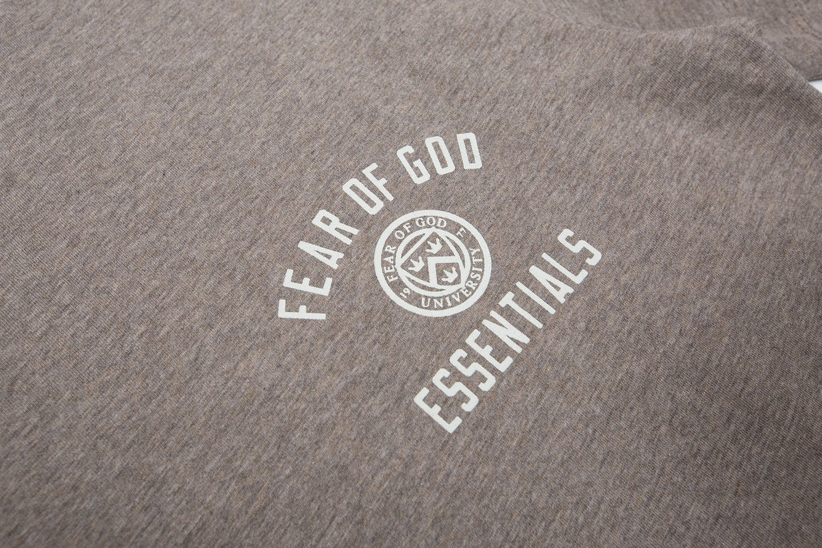 ESSENTIALS Fear of God Chest Graphic Short-Sleeve T-Shirt ¡ª detail