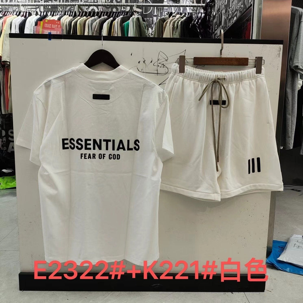 ESSENTIALS FEAR OF GOD III Graphic Short-Sleeve Set ¡ª back