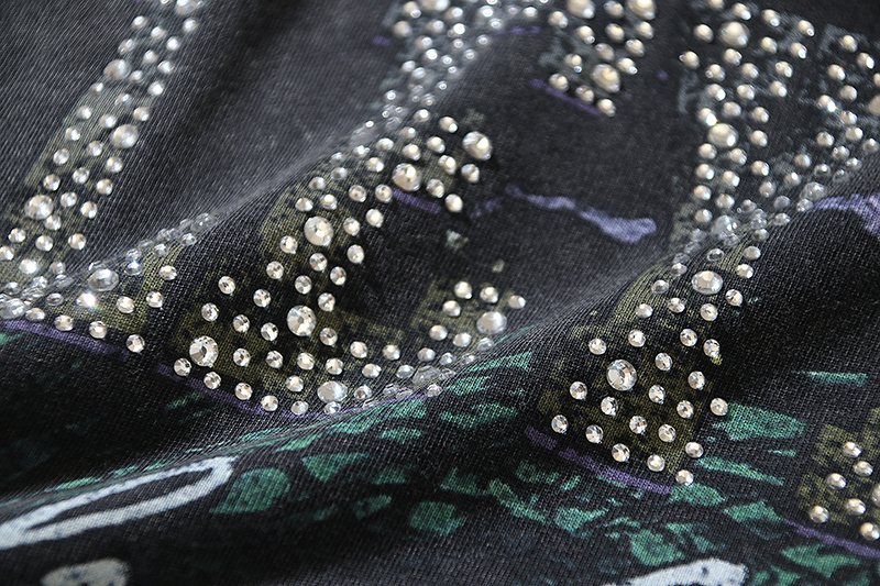 VALE USA Rhinestone Graphic Washed Black T-Shirt ¡ª detail