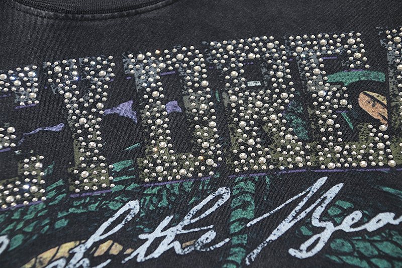 VALE USA Rhinestone Graphic Washed Black T-Shirt ¡ª detail