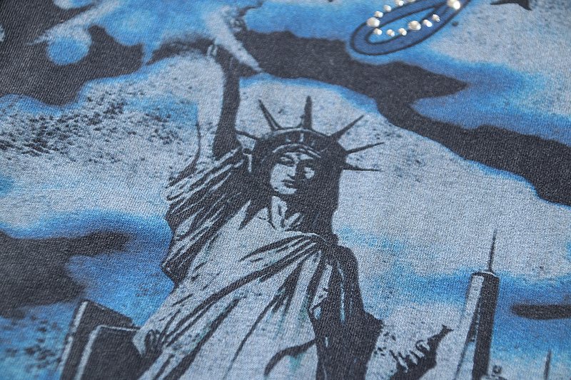 VALE USA Valley Dreams Rhinestone Graphic T-Shirt ¡ª detail