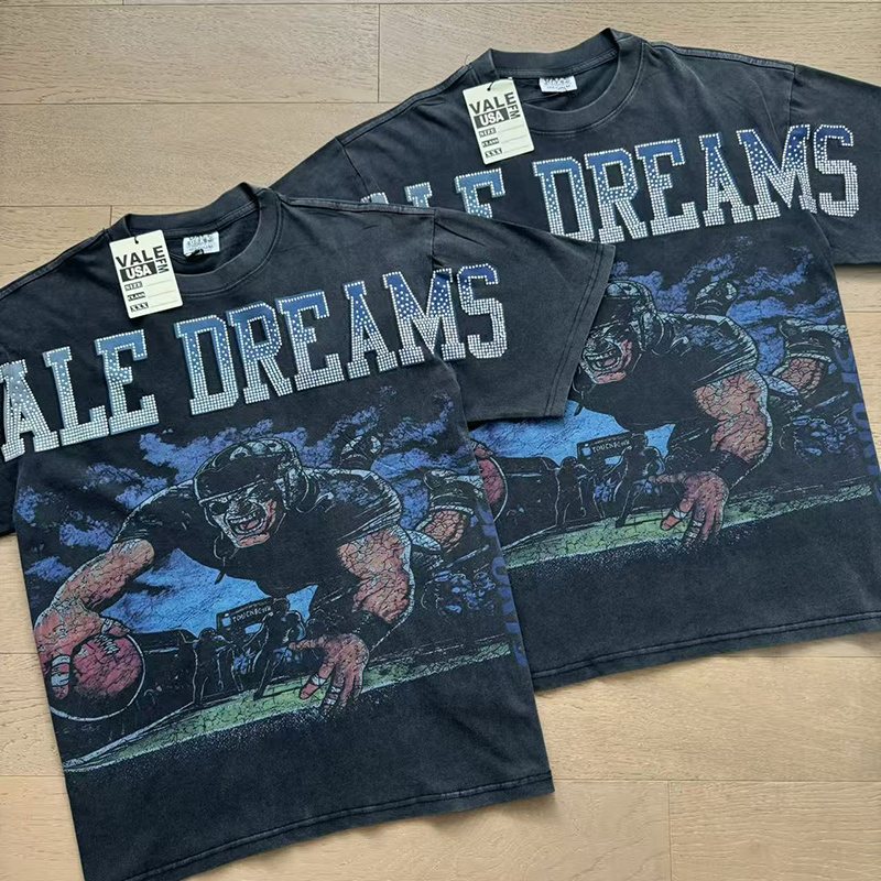 VALE USA Dreams Football Graphic T-Shirt ¡ª context