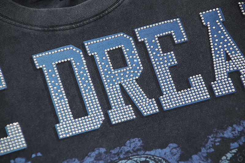 VALE USA Dreams Football Graphic T-Shirt ¡ª detail