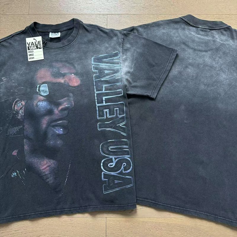 VALE USA Washed Black Portrait Graphic T-Shirt ¡ª context