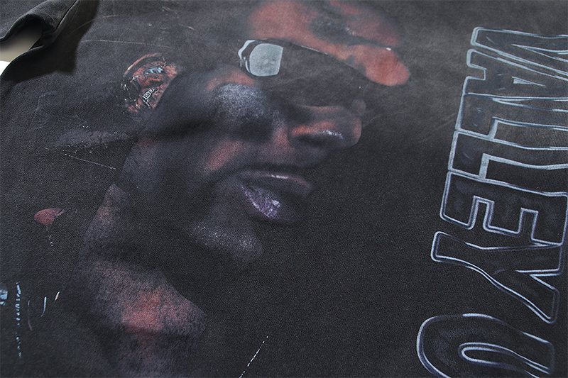 VALE USA Washed Black Portrait Graphic T-Shirt ¡ª detail