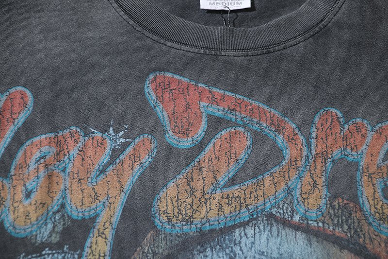 VALE USA Washed Black Graphic T-Shirt ¡ª detail