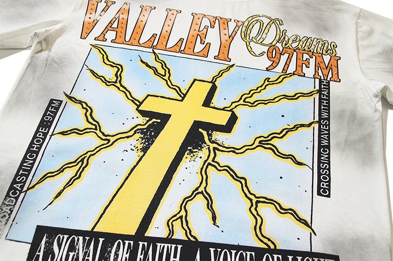 VALE USA Dreams Cross Rhinestone Graphic T-Shirt ¡ª detail