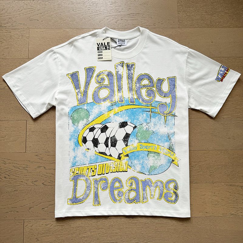 VALE USA Soccer Graphic Short-Sleeve T-Shirt ¡ª front