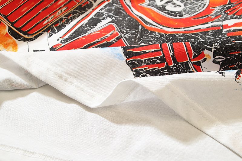 VALE USA Washed Cream Hockey Graphic T-Shirt ¡ª detail
