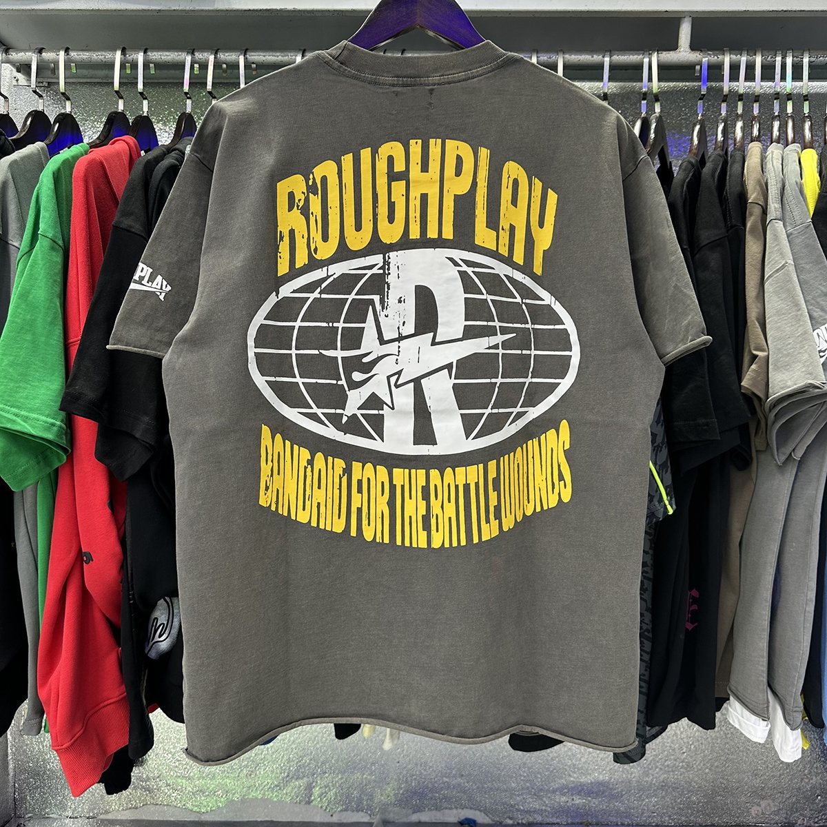 Rough Play Yellow Globe Graphic T-Shirt ¡ª context