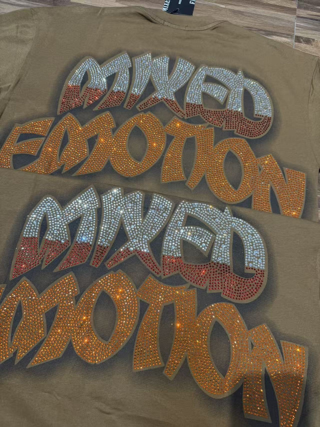 MIXED EMOTION Olive Brown Graphic T-Shirt ¡ª context