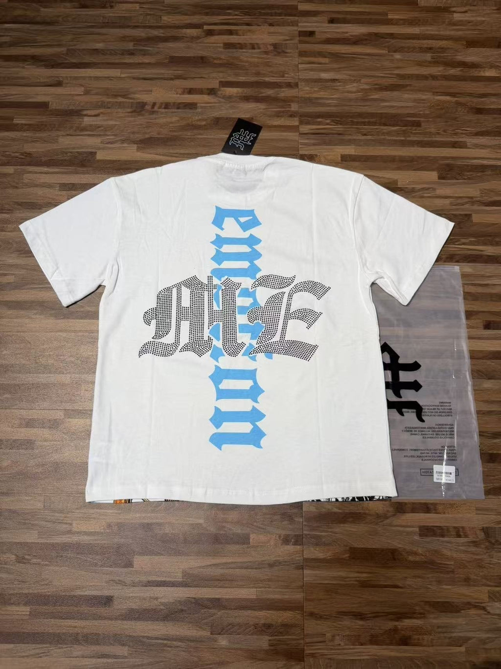 MIXED EMOTION Angel Dove Graphic T-Shirt ¡ª context
