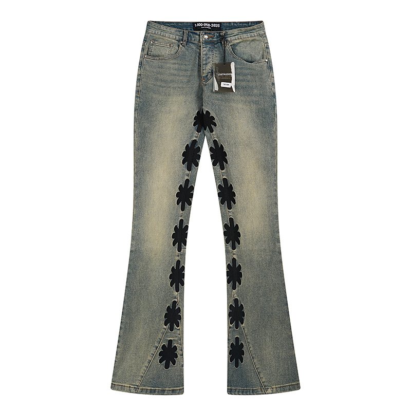 LOSTSHDWS Floral Applique Light Blue Flare Jeans ¡ª front