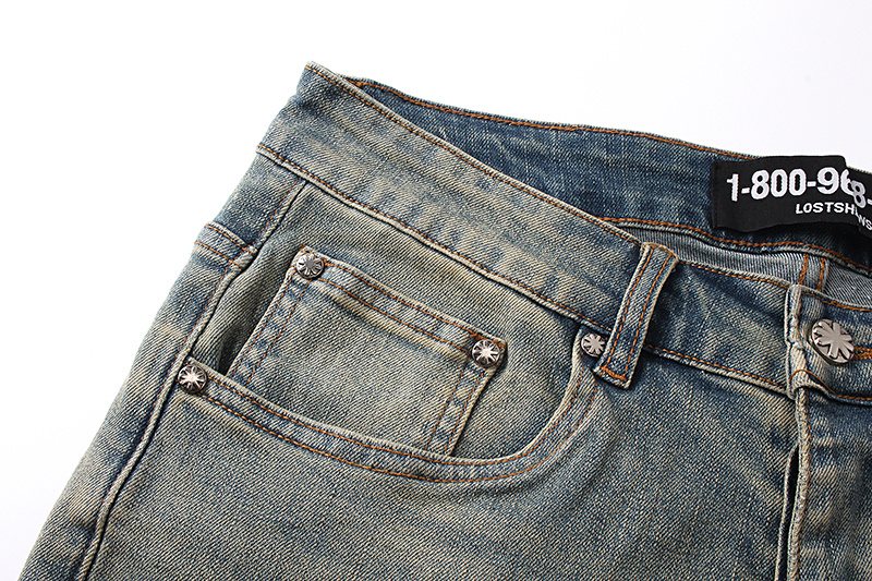 LOSTSHDWS Floral Applique Light Blue Flare Jeans ¡ª detail