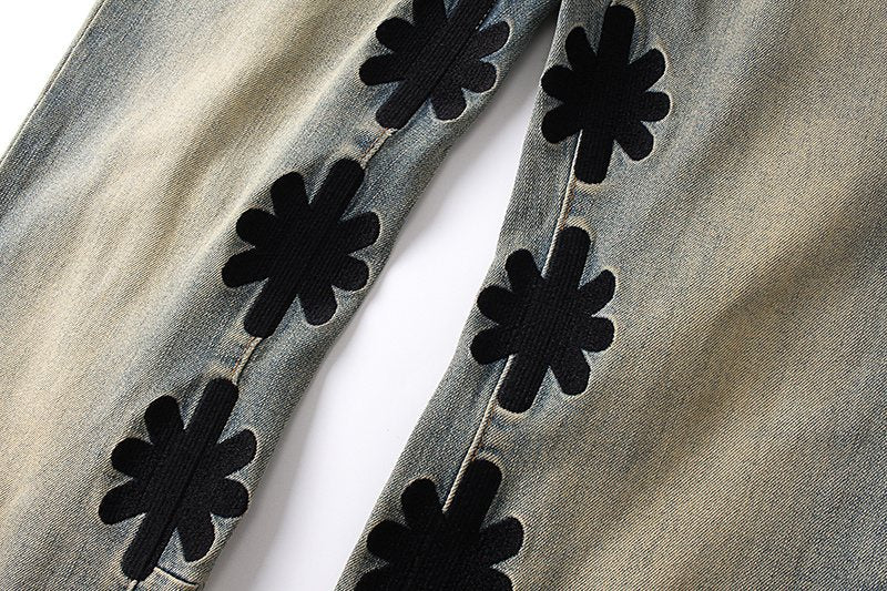 LOSTSHDWS Floral Applique Light Blue Flare Jeans ¡ª detail