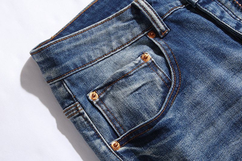 Purple Brand Distressed Blue Jeans ¡ª detail