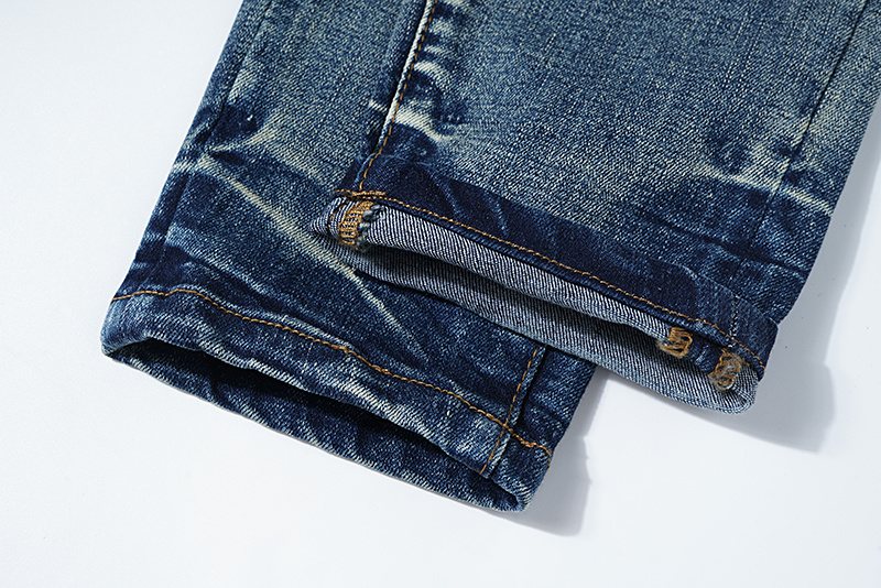 Purple Brand Washed Distressed Blue Jeans ¡ª detail