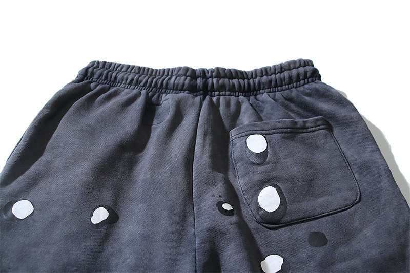 Helistar Washed Dark Gray Graphic Sweatpants ¡ª detail