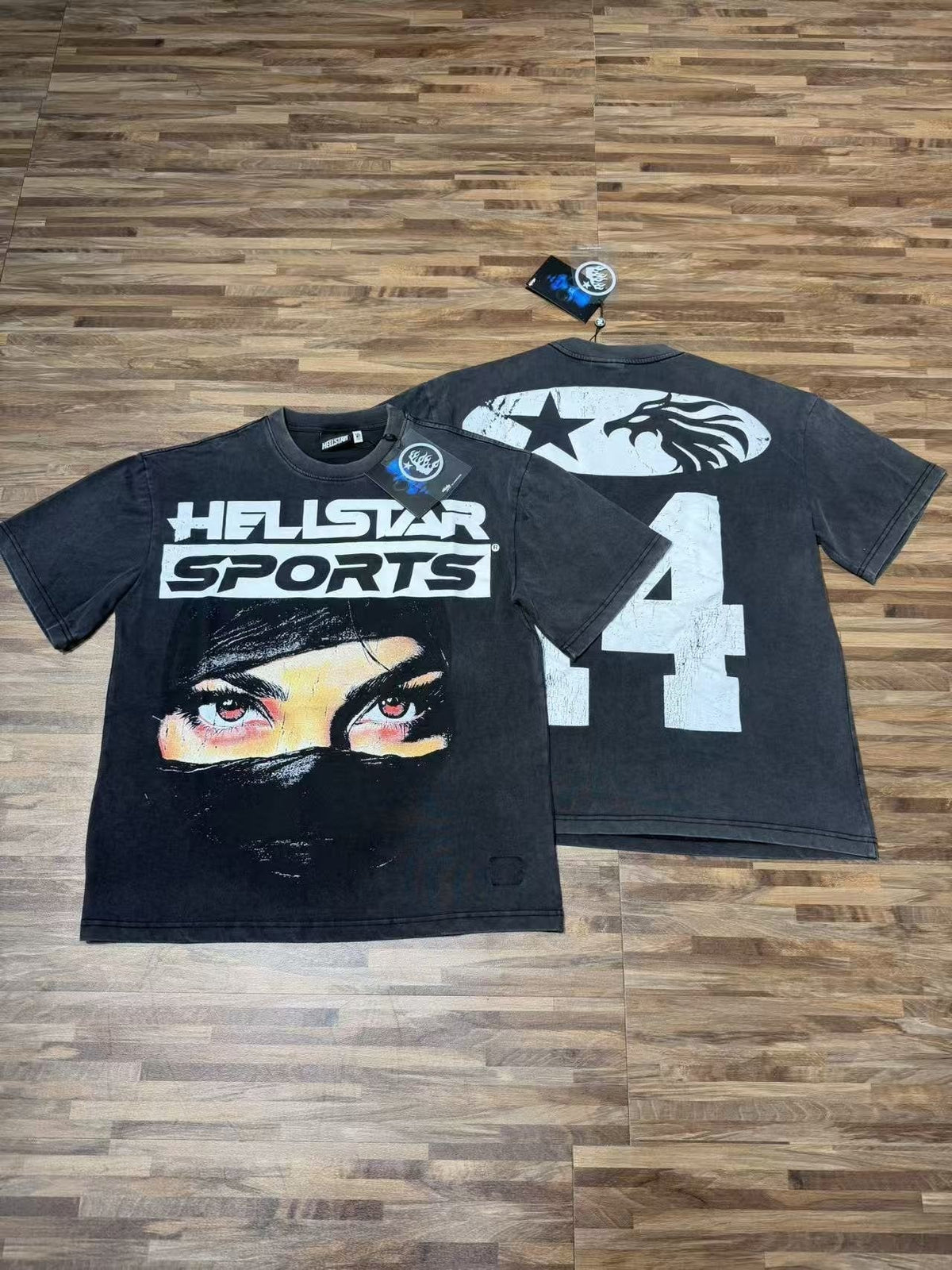 HELISTAR Eye Graphic Short-Sleeve T-Shirt ¡ª context