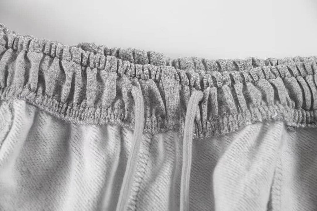 alo Small Logo Crewneck Sweatshirt & Sweatpants Matching Set ¡ª detail
