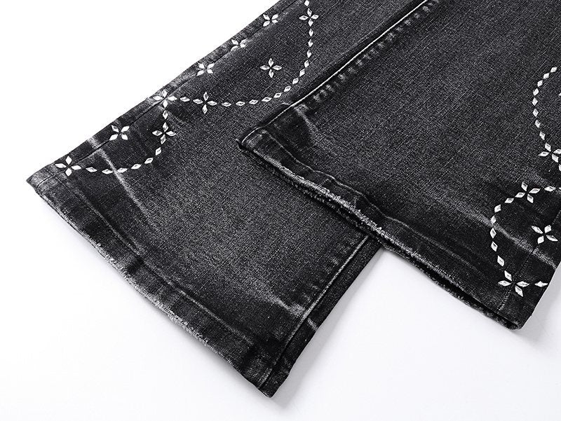 Purple Brand Floral Embroidered Flared Jeans ¡ª detail