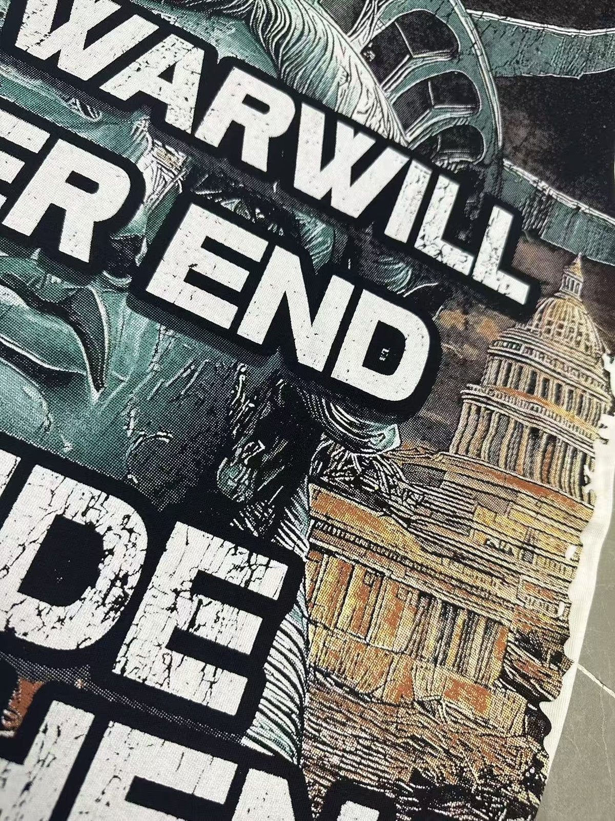 Godspeed Statue of Liberty Short-Sleeve Graphic T-Shirt ¡ª detail