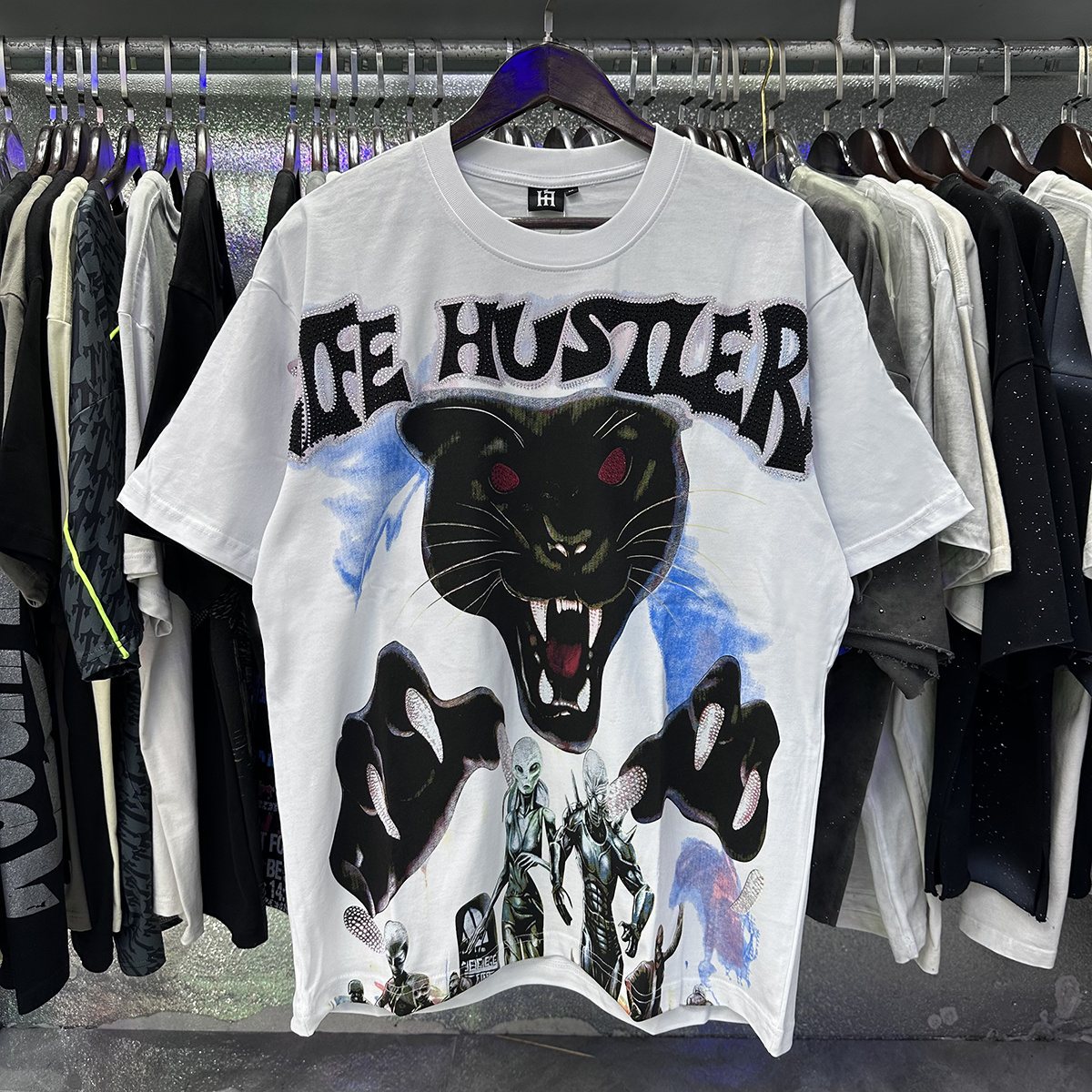 Life Hustlere Rhinestone Panther Graphic T-Shirt ¡ª context