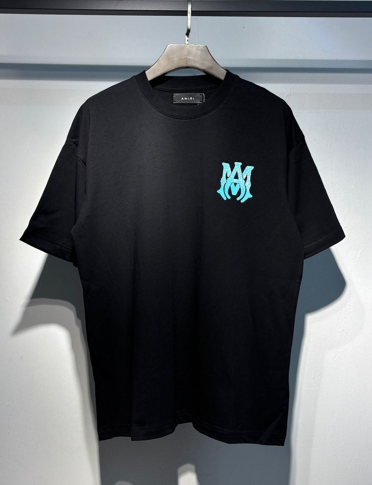 AMIRI Silver Letter Graphic Short-Sleeve T-Shirt ¡ª front