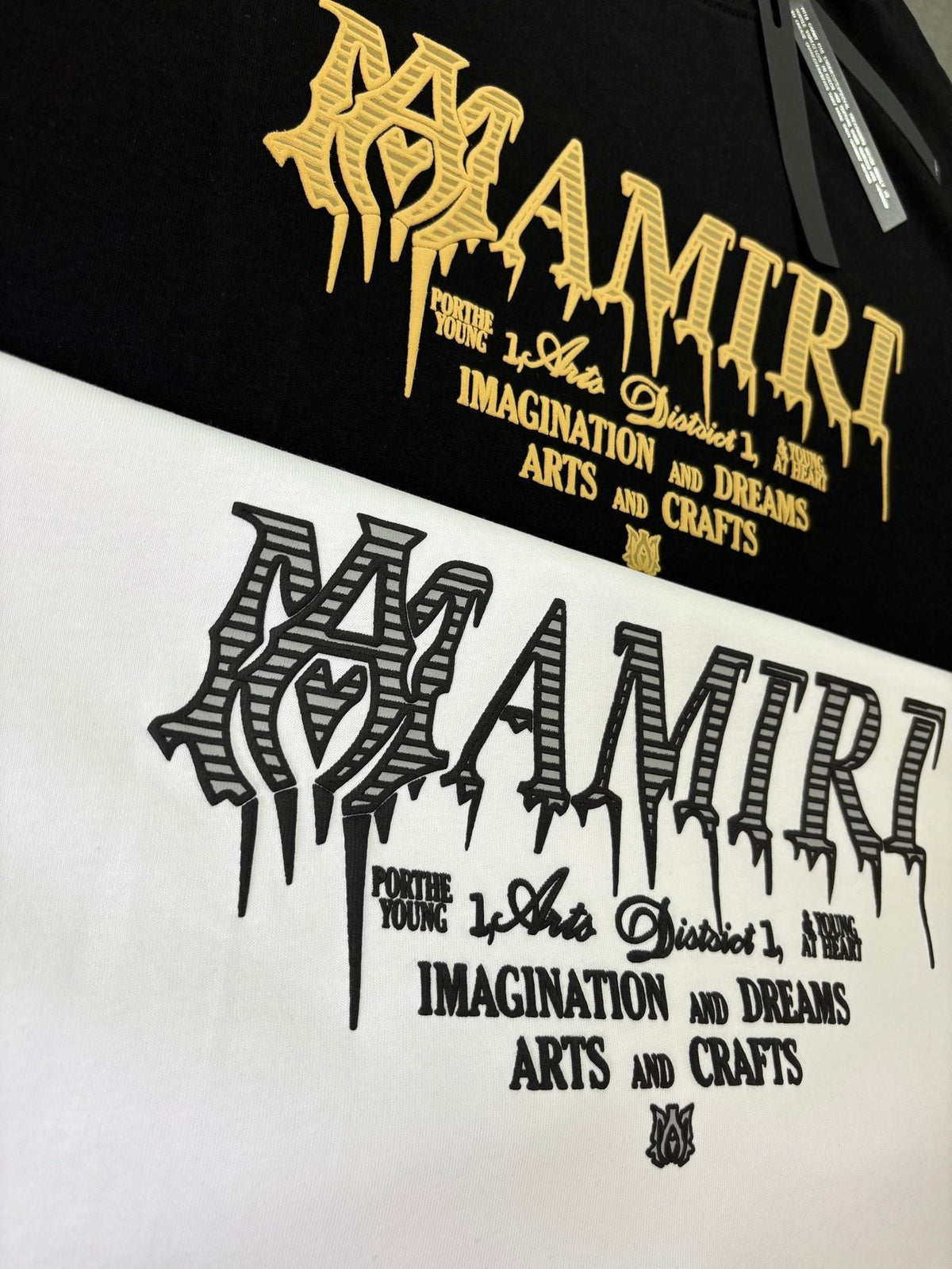 AMIRI Crest Graphic Short-Sleeve T-Shirt ¡ª fabric_closeup
