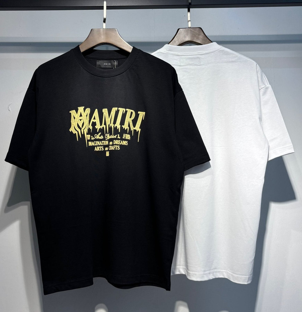 AMIRI Crest Graphic Short-Sleeve T-Shirt ¡ª context