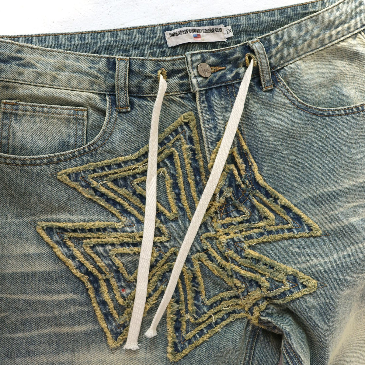 Vale Forever Embroidered Letter Washed Jeans ¡ª detail