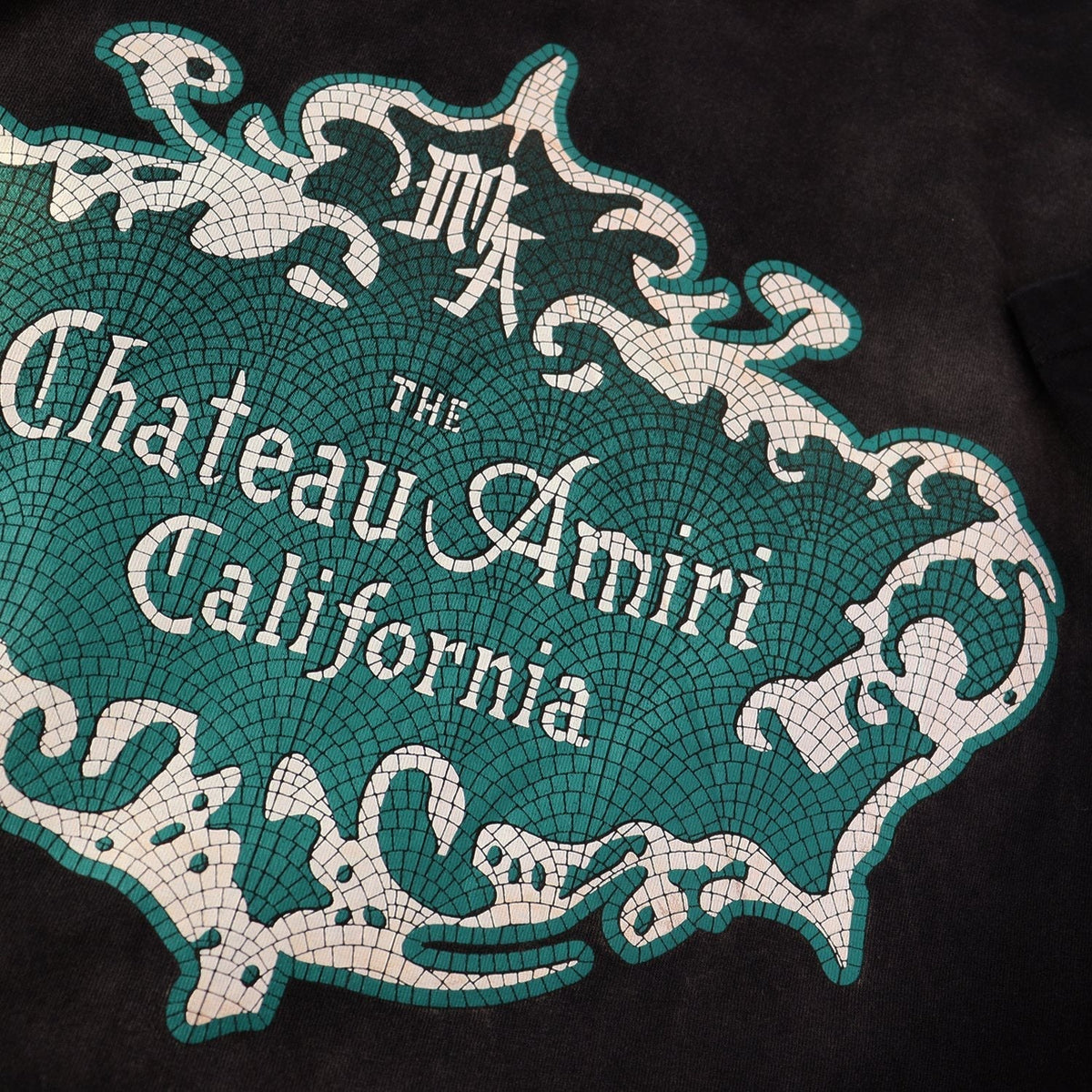 AMIRI The Chateau Badge Graphic T-Shirt ¡ª detail