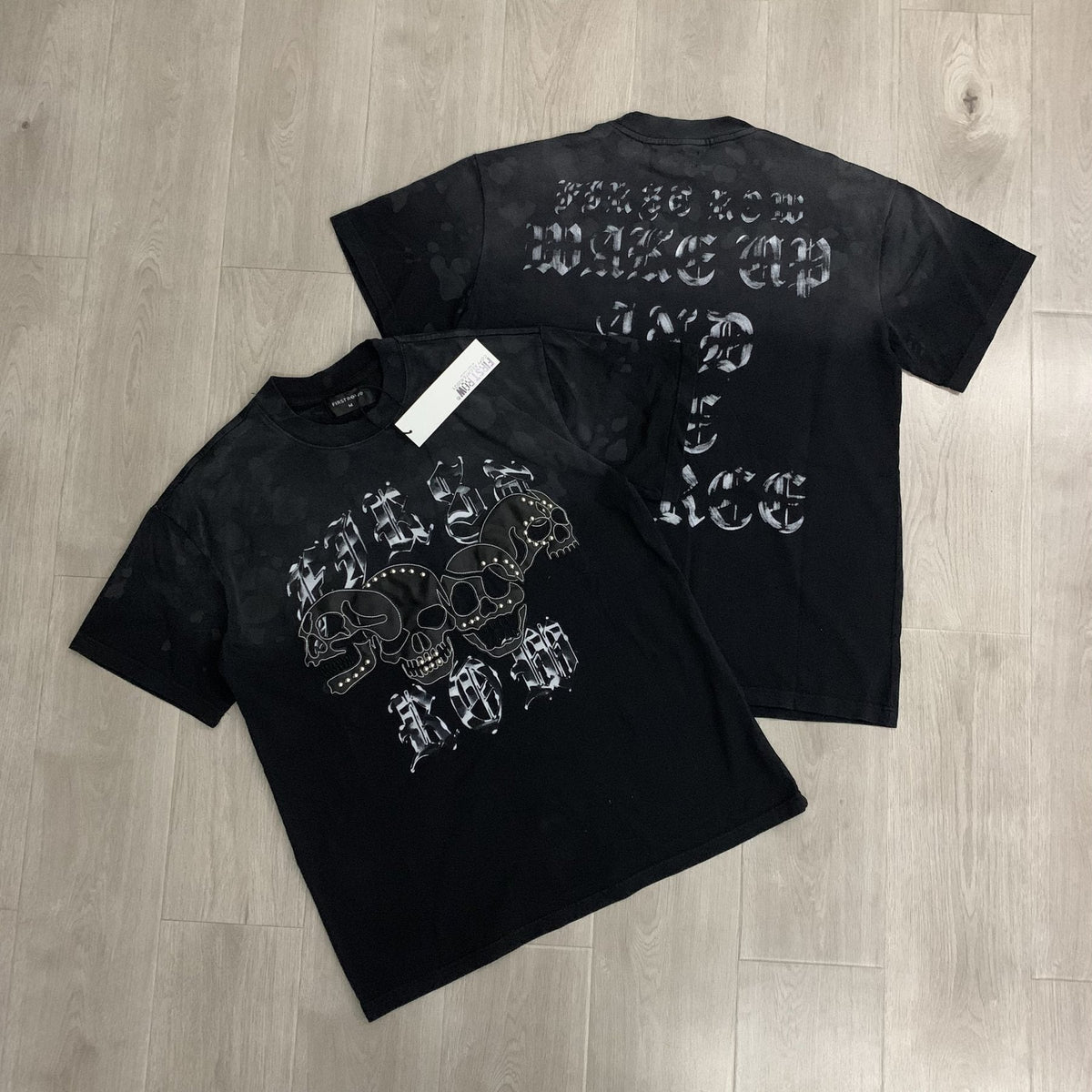 FIRST ROW Wake Up and Be Fierce Skull Appliqu¨¦ T-Shirt ¡ª context