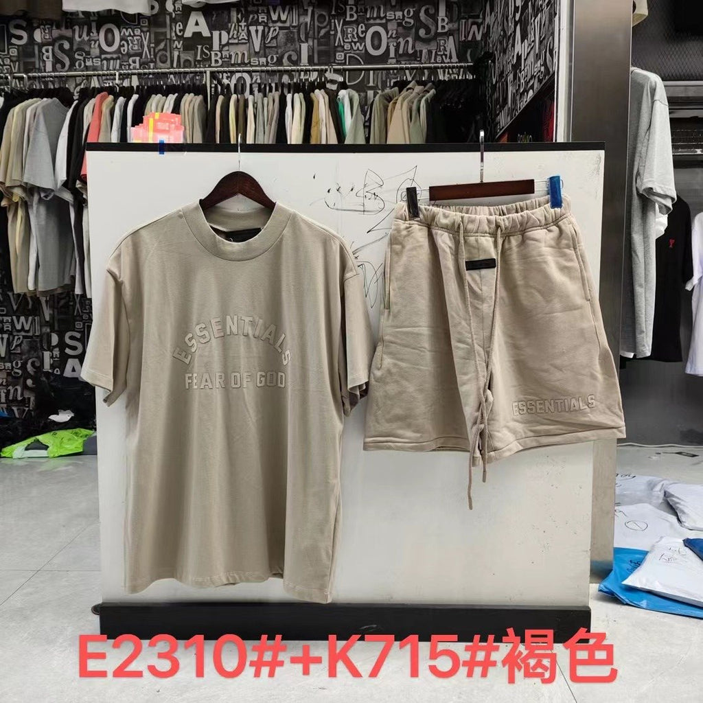ESSENTIALS Front Logo T-Shirt & Shorts Set ¡ª front