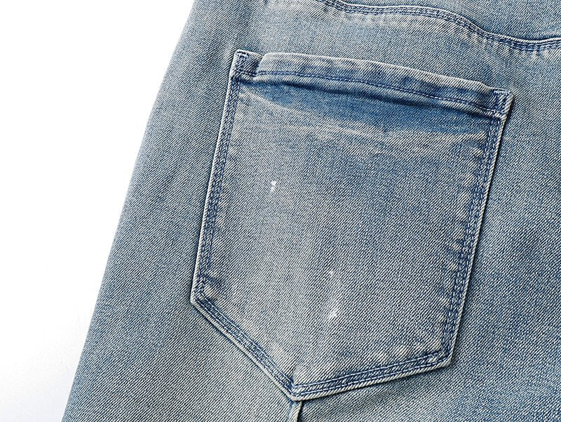 R+A Light Blue Paint-Splatter Distressed Jeans ¡ª detail