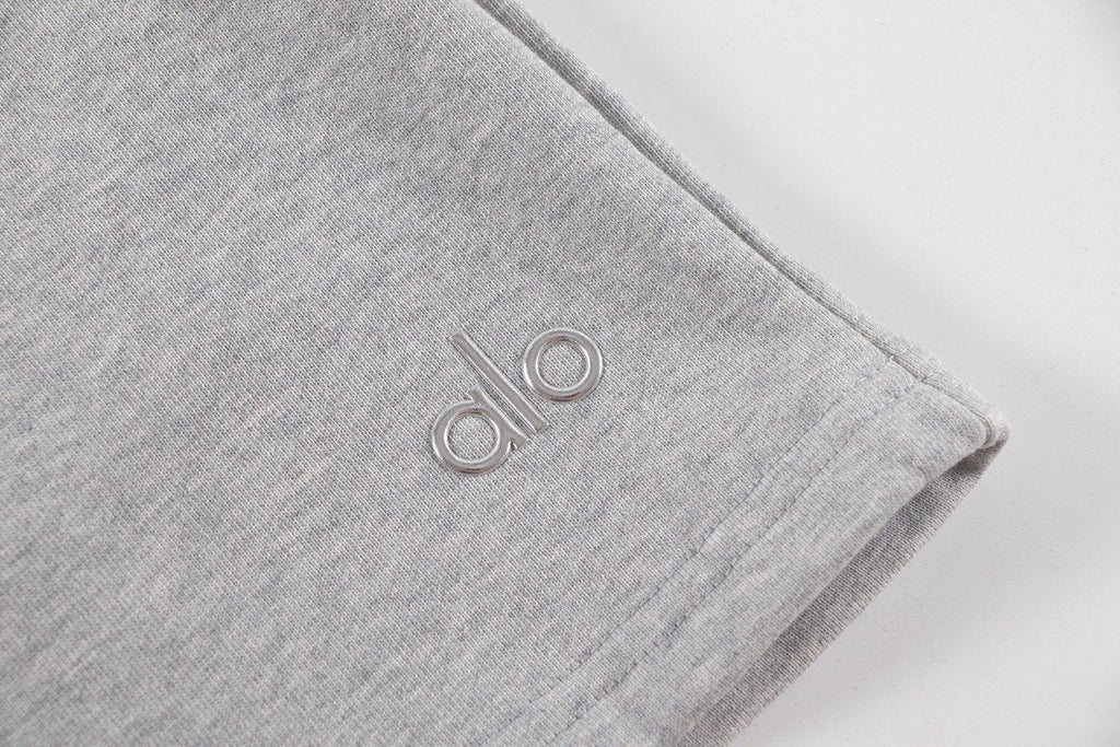 alo Elastic Waist Logo Detail Shorts ¡ª fabric_closeup