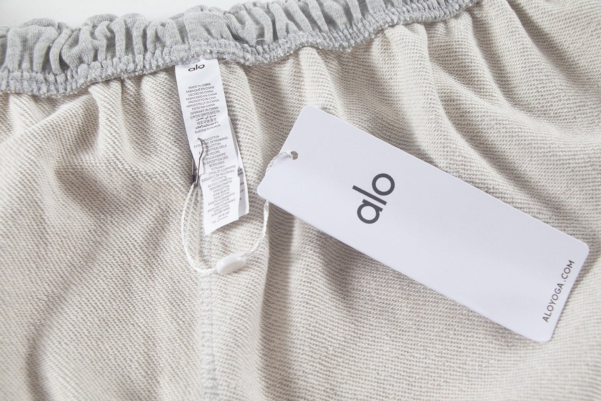 alo Elastic Waist Logo Detail Shorts ¡ª hang_tag