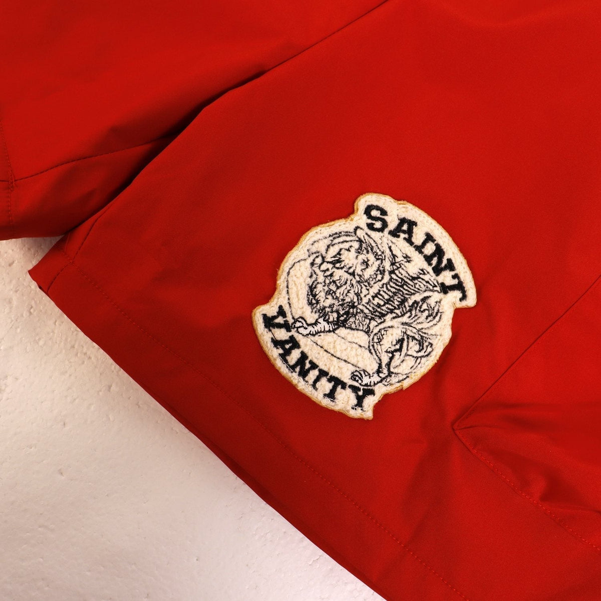 SAINT Vanity Embroidered Snap-Button Cargo Shorts ¡ª detail