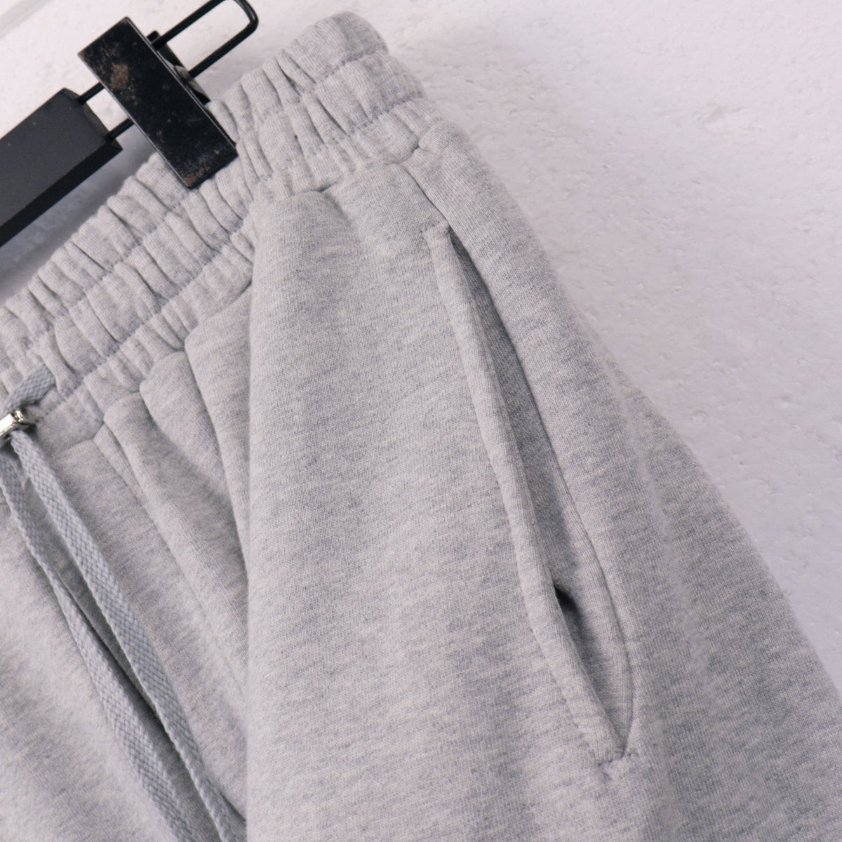 AMIRI Embroidered Leg Graphic Sweatpants ¡ª detail