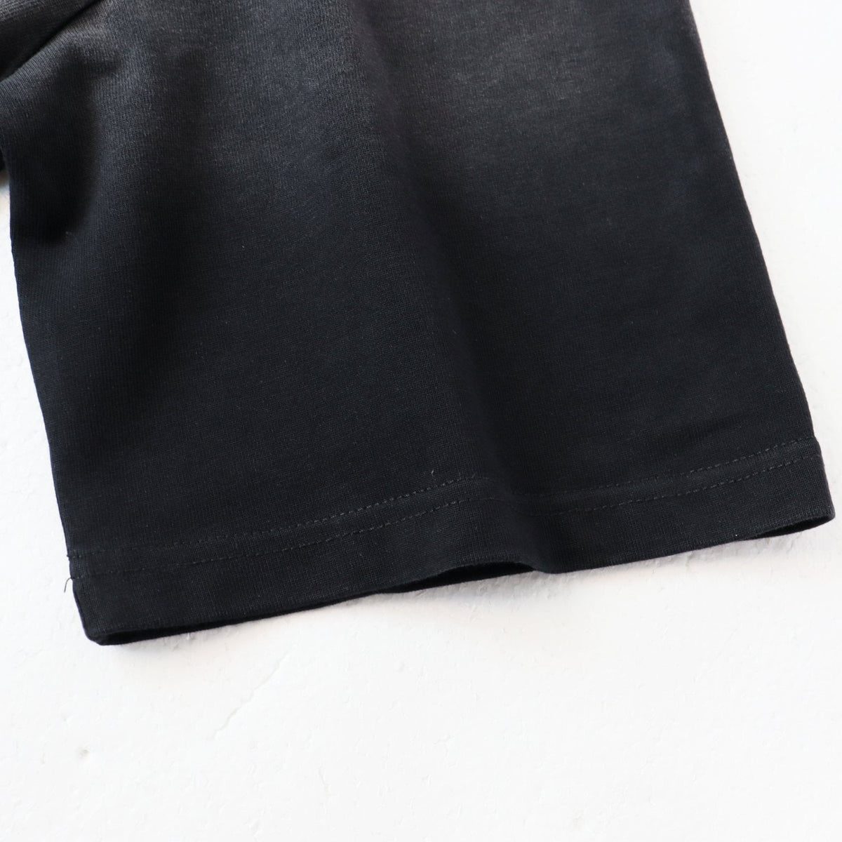 AMIRI Hollywood MA Graphic T-Shirt ¡ª fabric_closeup
