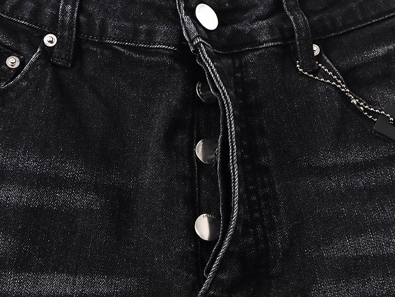 AMIRI Hollywood Lettering Distressed Jeans in Black ¡ª detail