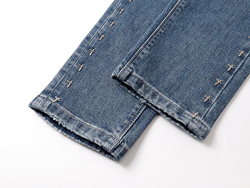 R+A Studded Distressed Blue Jeans ¡ª detail