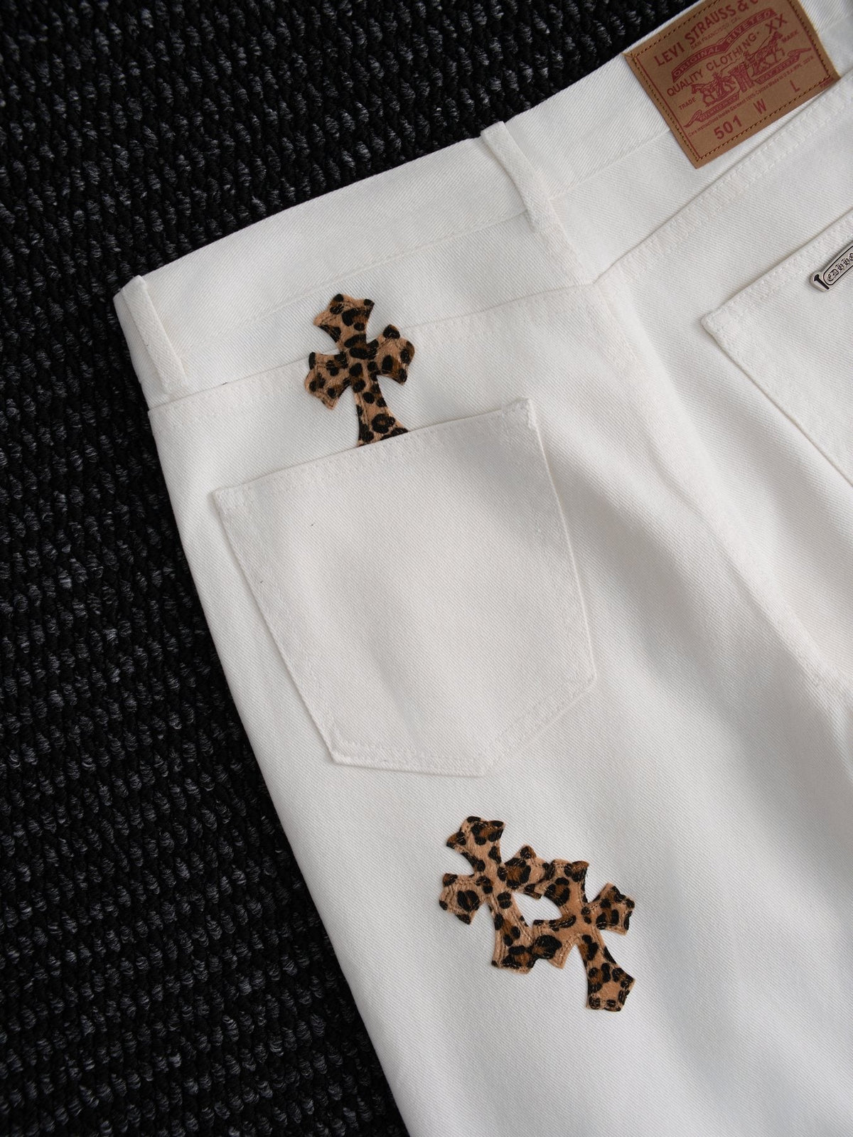 Chrome Hearts Leopard Cross Patch White Jeans ¡ª detail
