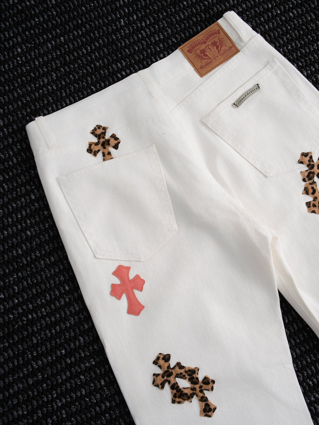 Chrome Hearts Leopard Cross Patch White Jeans ¡ª detail