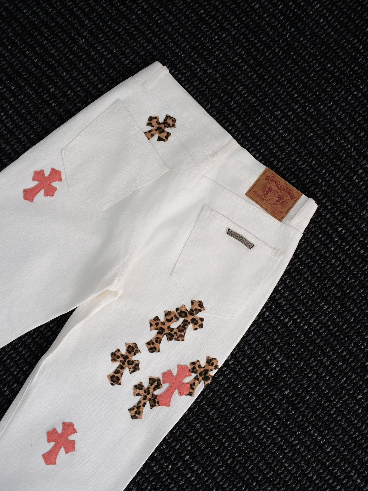 Chrome Hearts Leopard Cross Patch White Jeans ¡ª detail