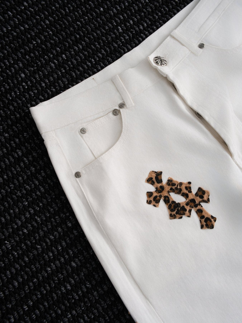 Chrome Hearts Leopard Cross Patch White Jeans ¡ª detail