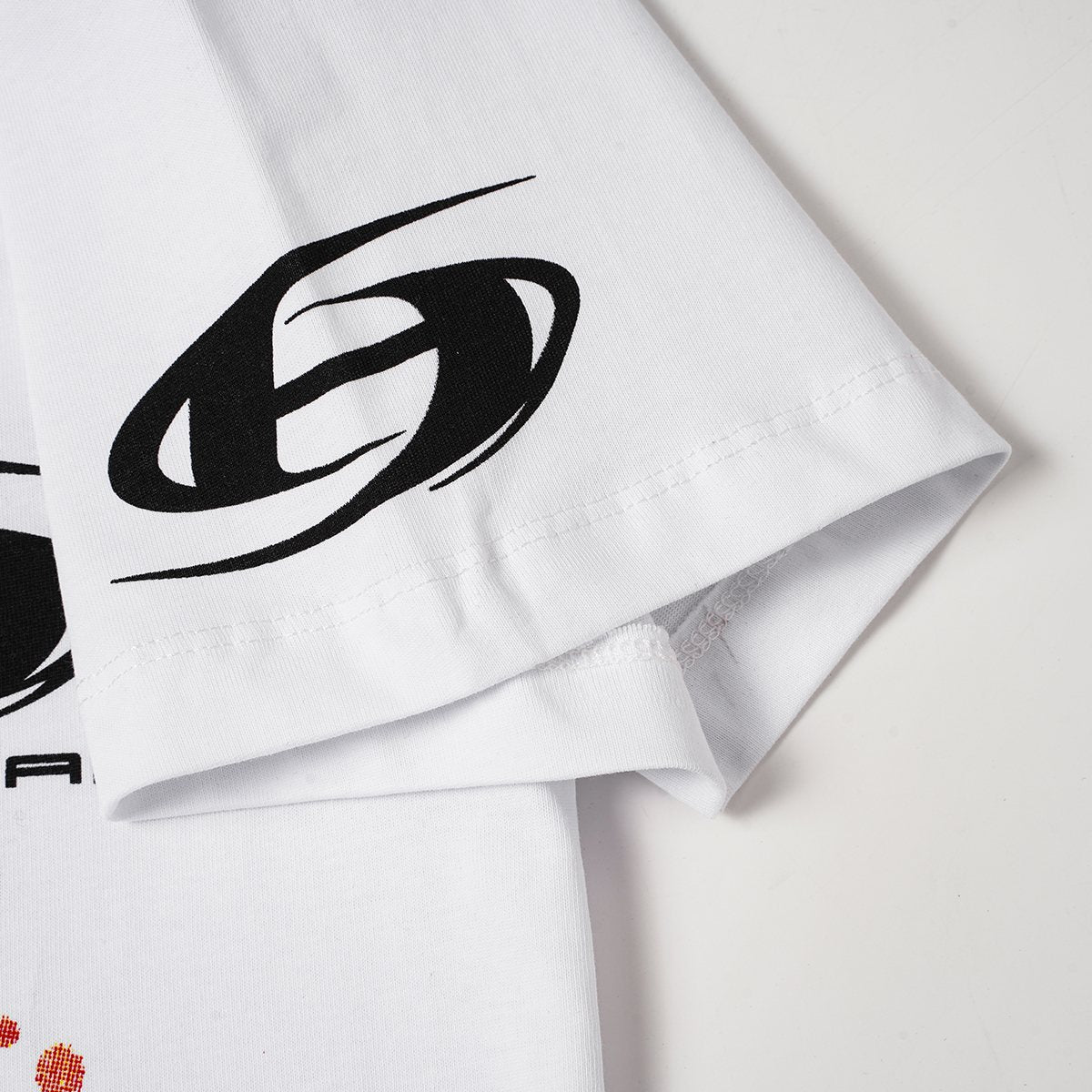 HELISTAR Spray Can Graphic Short-Sleeve T-Shirt ¡ª detail